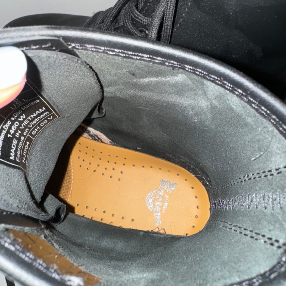 Dr Martens Women's 1460 Slip Resistant Boots - Picture 5 of 7